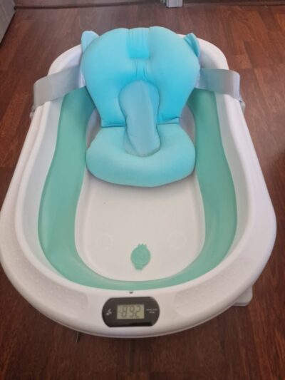 Cadita bebelusi cu pernuta KidProtect® pliabila, cu termometru electronic incorporat, dop scurgere, picioruse antiderapante, design Ergonomic, gaura agatare, verde - Image 7